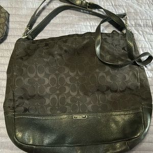 Coach Signature black and Leather Bag